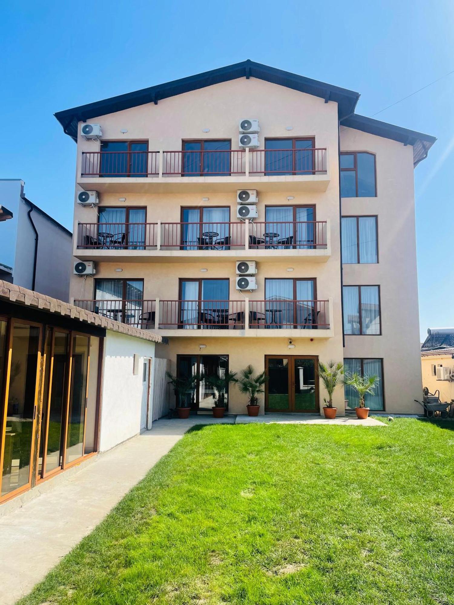 Pensiunea Riviera Costineşti Exterior foto